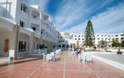 Hotel Thapsus Beach Resort