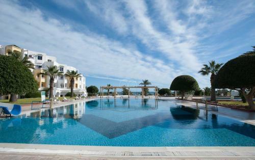Hotel Thapsus Beach Resort