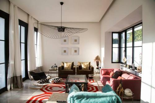 Les Verri�res De Gammarth: Villa Moderne +piscine