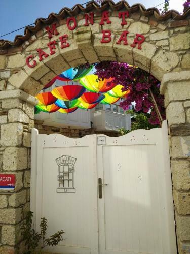 Hotel Monat Otel