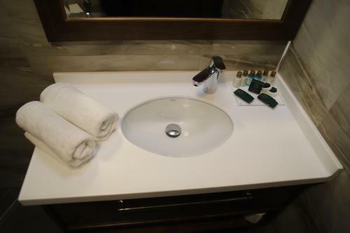 Q Hotel