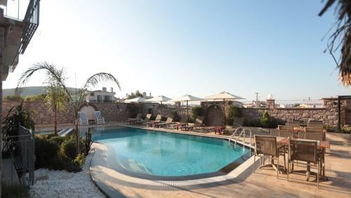 Hotel Sukha Cunda Otel