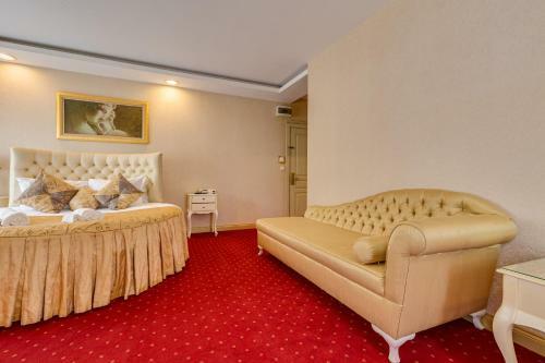 Twins Boutique Hotel