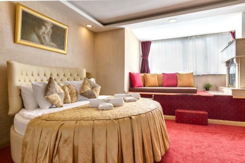 Twins Boutique Hotel