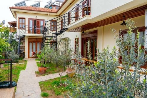 Pera House Kalei�i Suit&family Apartments