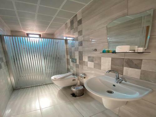Zeynel Hotel