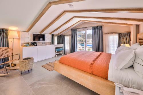 Kalkan Saray Suites Hotel