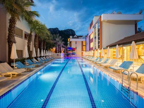 Hotel Maya World Moonlight