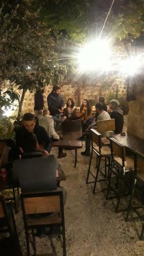 Kuyu Beergarden Hostel