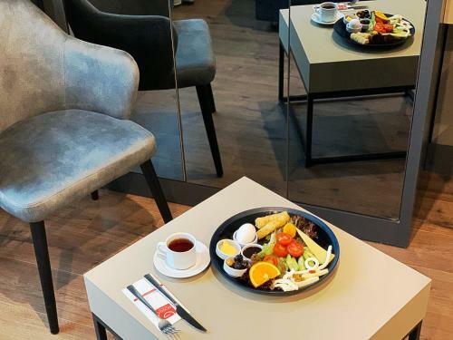Hotel Frt A?rl?nes Otel