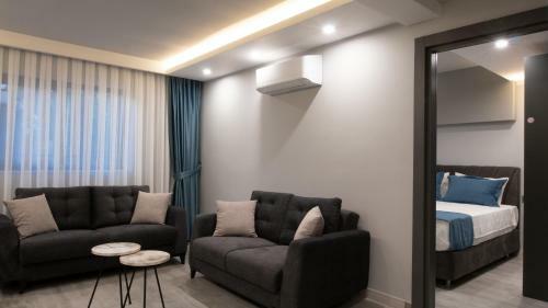 Opera Suites Apart Hotel
