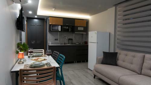 Opera Suites Apart Hotel