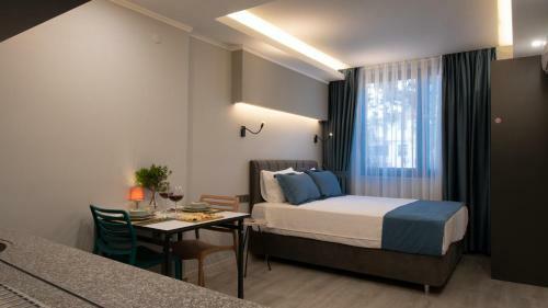 Opera Suites Apart Hotel
