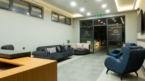 Opera Suites Apart Hotel