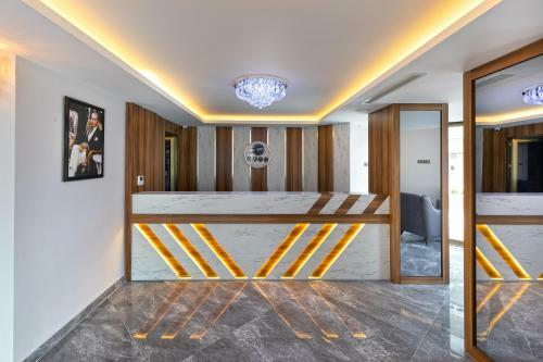 Theluna Suite Hotel