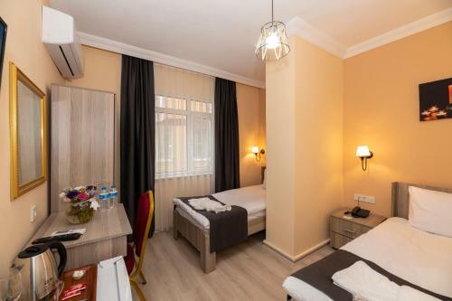Golden Flower Hotel