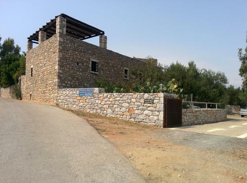 Hotel Tsitsiris Castle