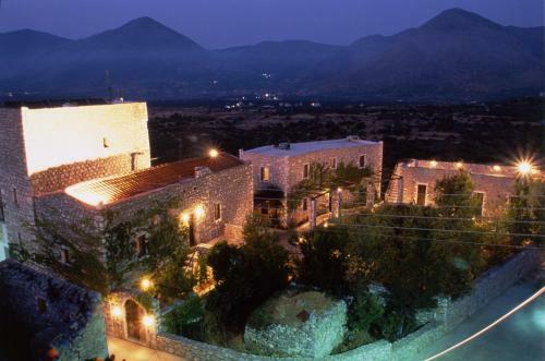 Hotel Tsitsiris Castle