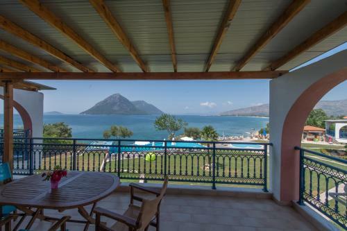 Apartamento Thesmos Village I