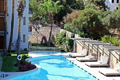 Queen Apart Hotel & Residence
