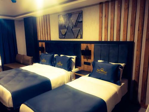 Rua World Hotel