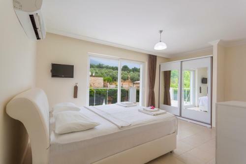 Crown 2 Villa