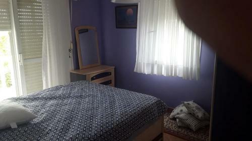 �e?me'de M�stakil Bah�eli Dubleks Villa