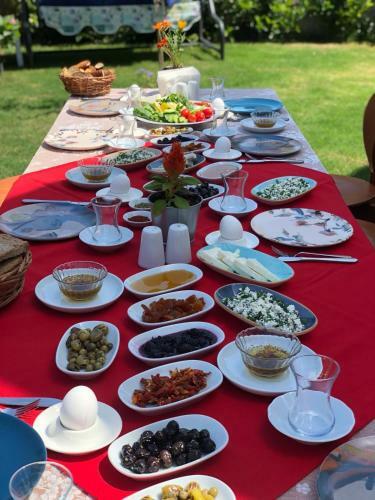 Bed & Breakfast La Petra Eski Datca