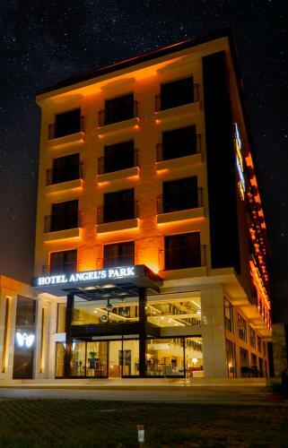 Angel's Park Hotel