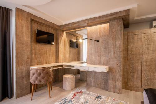 Adresin Hotel