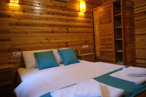 �irali Natural L?fe Bungalows Hotel