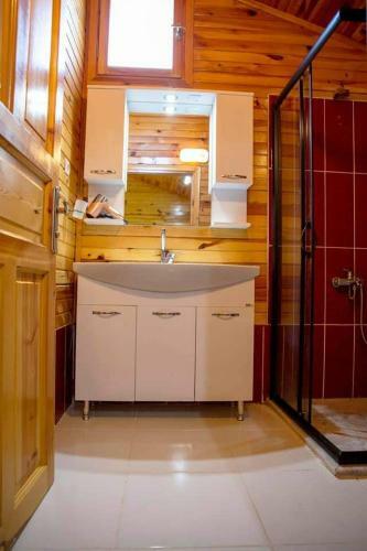 �irali Natural L?fe Bungalows Hotel