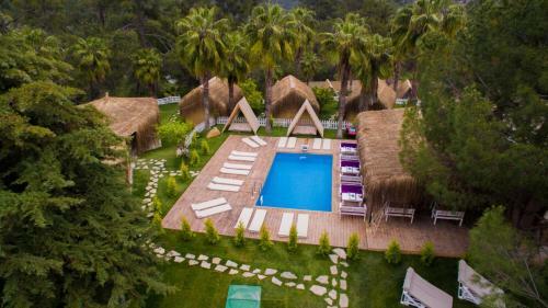 The Hill Glamping �?ral?