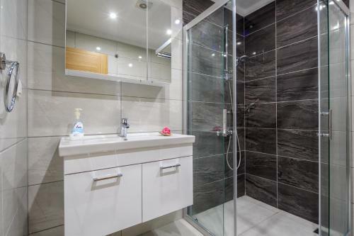 Orka World F1 Apartments