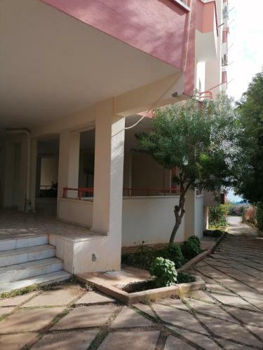 Maya Apartment
