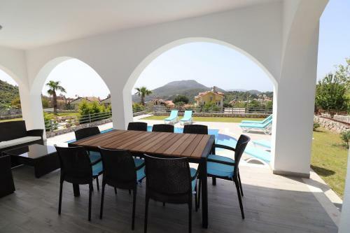 �zalp Villa B