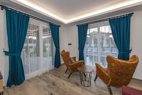 Villa Bella- 4 Bedroom Holiday Villa In Oludeniz