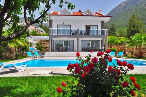 Heights Villa C