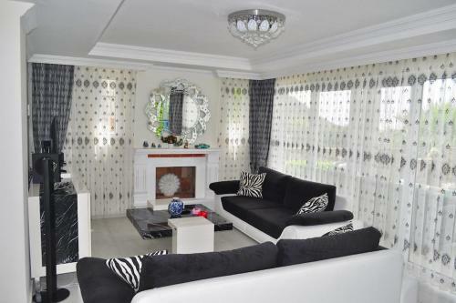 Heights Villa C