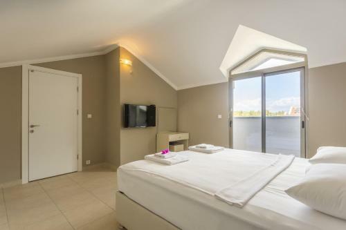 Orka Moderno Luxury Villa