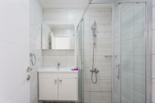 Orka Moderno Luxury Villa