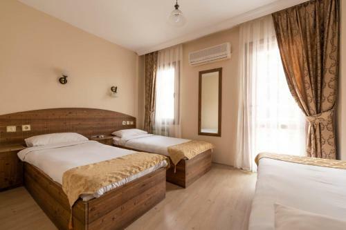 Hotel L?mon Otel Fo�a