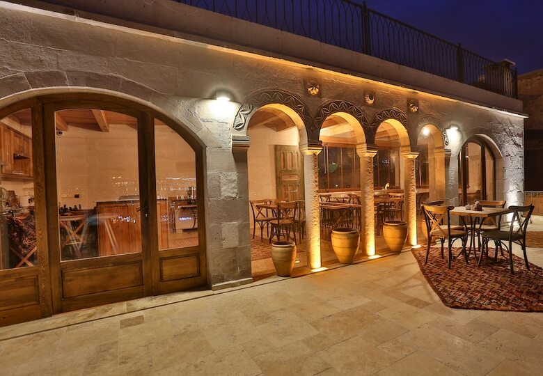 Bed & Breakfast Caftan Cave Suites