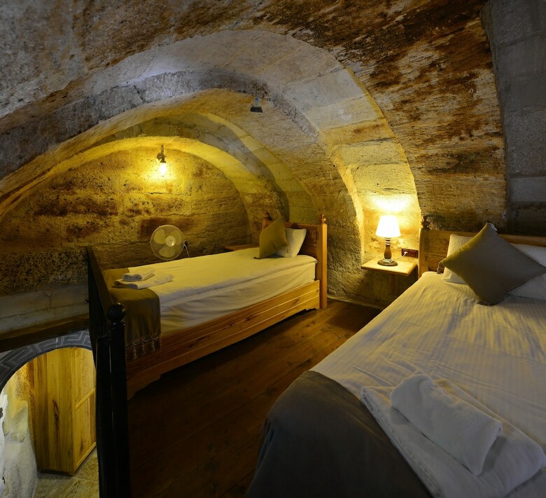 Bed & Breakfast Caftan Cave Suites