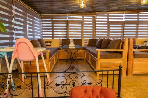 Bed & Breakfast Grand Elite Cave Suites