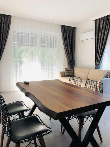 Ada Apart Hotel