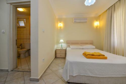 Villa K?l?�- 5 Bedroom Holiday Villa In Oludeniz
