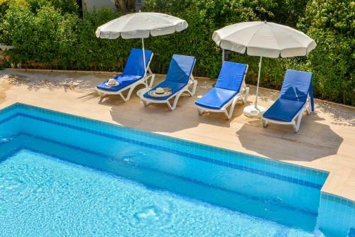 Villa K?l?�- 5 Bedroom Holiday Villa In Oludeniz