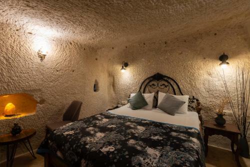 Vintage Cave House Hotel