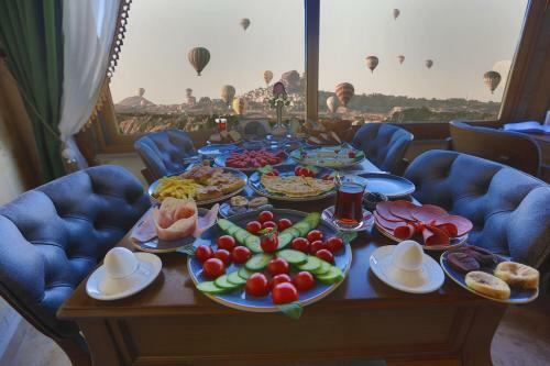 Hotel Ada Cave Suites